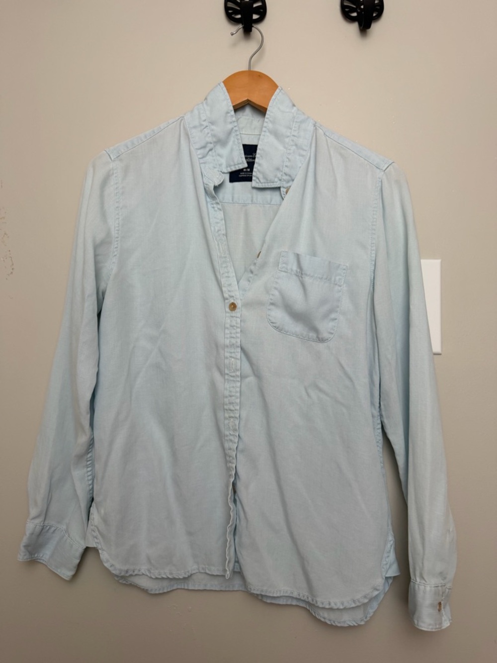 American Eagle 100% lyocell button down blouse